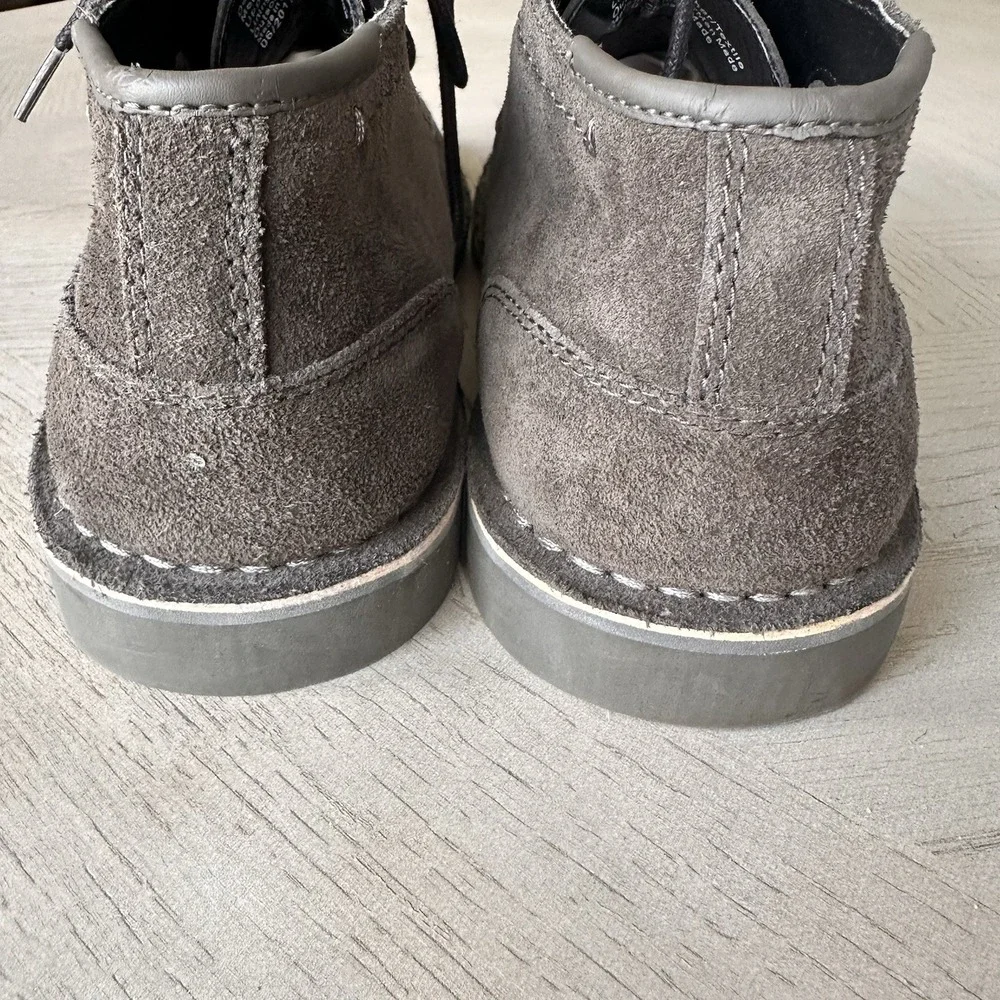Kenneth Cole Reaction Desert Sun Mens 9 Gray Suede Chukka Boots Preppy Office
